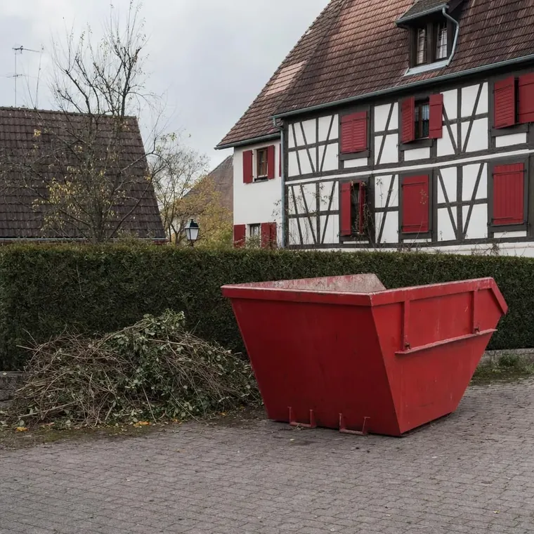 Benne de 3 m³ sur un chantier
